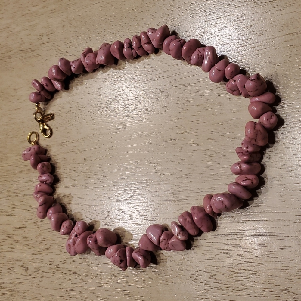 Stone shaped necklace